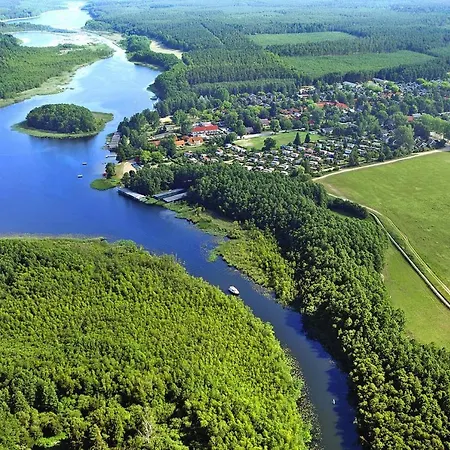 In Granzow At 500 M From The Lake Prázdninový dům